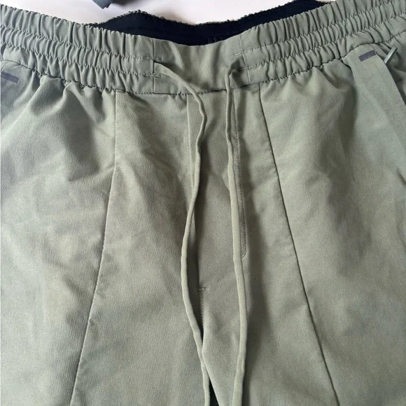 Lululemon License to Train Jogger - Picture 2 of 4